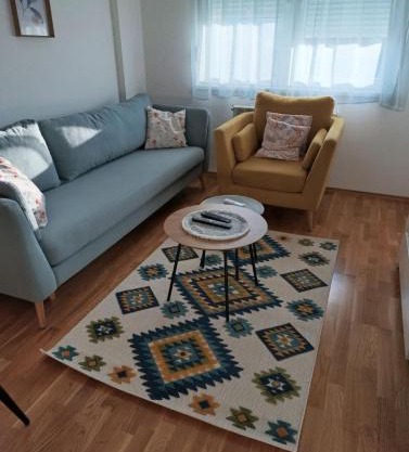 Apartment Eight - Pirot