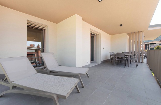 Apartment 'Eleonora C3' with Shared Pool, Private Terrace and Air Conditioning