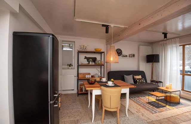 Apartment 'Eliese In Suhl' with Private Terrace, Private Garden and Wi-Fi