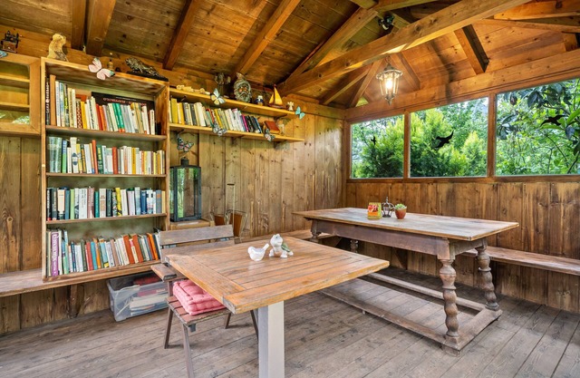 Apartment 'Elisabeth' with Shared Pool, Shared Garden and Wi-Fi