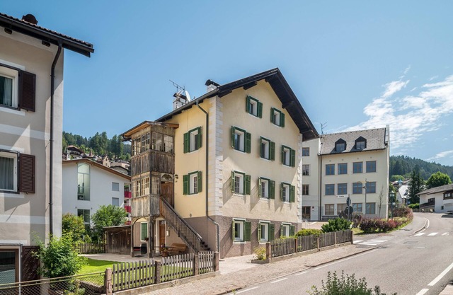 Apartment "Enrich" with Mountain View, Balcony & Wi-Fi