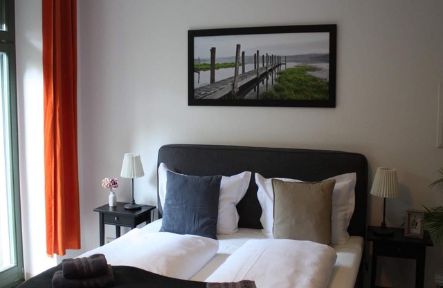 Apartment-Ensuite with Shower-Terrace
