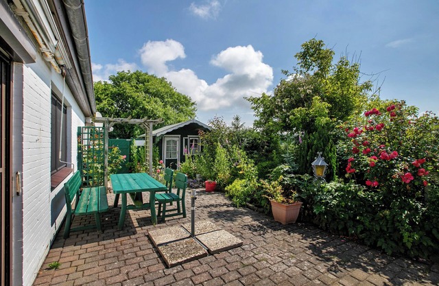 Apartment 'Erdgeschosswohnung' with Private Terrace, Private Garden and Wi-Fi