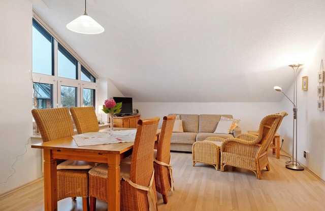Apartment 'Ferienwohnung Nordseekieker' with Balcony