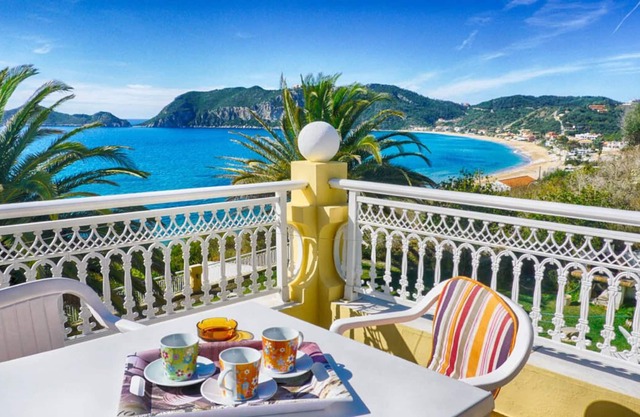 Apartment for 3 people - with a beautiful sea view just 50m from the beautiful sandy beach