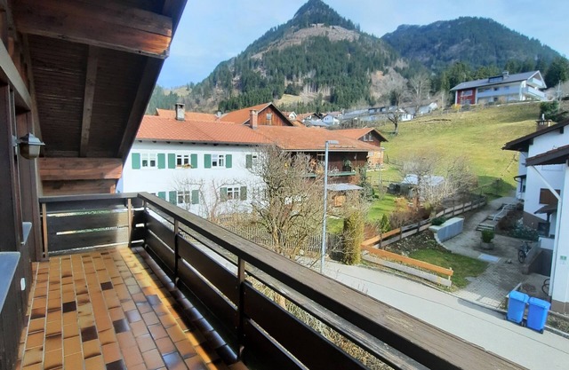 Apartment 'Ferienwohnung Hörnleblick' with Balcony and Wi-Fi