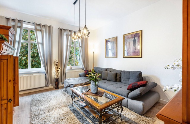 Apartment 'Ferienwohnung Am Georgengarten 1' with Shared Terrace and Wi-Fi