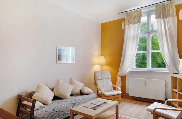 Apartment 'Ferienwohnung 5' with Shared Terrace, Shared Garden