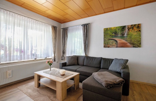 Apartment 'Ferienwohnung 'Ferien Bei Buske' with Shared Terrace, Private Garden and Wi-Fi