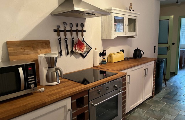 Apartment 'Ferienwohnung Gartenblick' with Private Terrace, Shared Garden and Wi-Fi