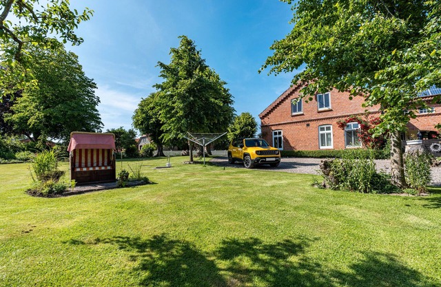 Apartment 'Ferienwohnung Bauernhof Rohde' with Shared Terrace, Private Garden and Wi-Fi