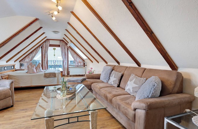 Apartment 'Ferienwohnung 1' with Shared Garden, Balcony and Wi-Fi