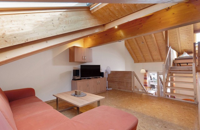 Apartment 'Ferienwohnung Mirabelle' with Shared Garden, Balcony and Wi-Fi