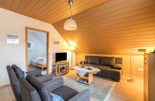Apartment 'Ferienwohnung Frischauf' with Private Terrace, Private Garden and Wi-Fi