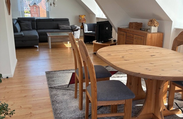 Apartment 'Ferienwohnung Flensburg Mürwik' with Shared Garden, Balcony and Wi-Fi