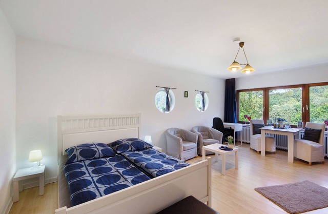 Apartment 'Ferienwohnung Waldblick' with Private Terrace, Private Garden and Wi-Fi