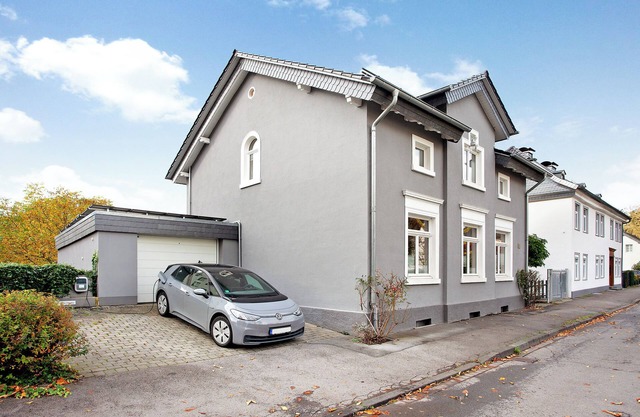 Apartment 'Ferienwohnung Im Eichholz' with Private Terrace, Shared Garden and Wi-Fi