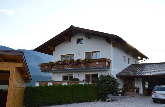 Apartment 'Ferienwohnung Lienbacher' with Mountain View, Balcony and Wi-Fi