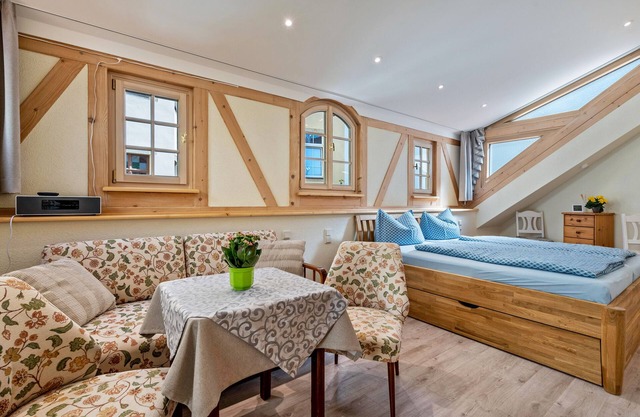 Apartment 'Ferienwohnung 2 - Altstadtidyll' with Shared Terrace, Shared Garden and Wi-Fi