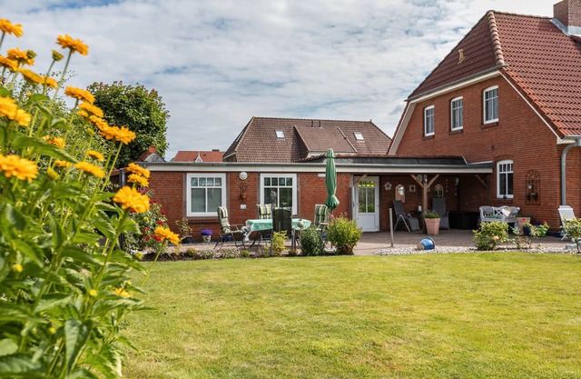 Apartment 'Ferienwohnung Wellenreiter' with Shared Terrace, Shared Garden and Wi-Fi