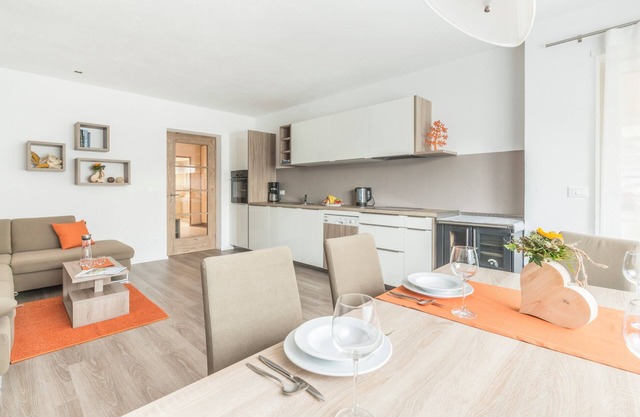 Apartment 'Ferienwohnung Eder Apt Neuhaus' with Mountain View, Private Terrace and Wi-Fi