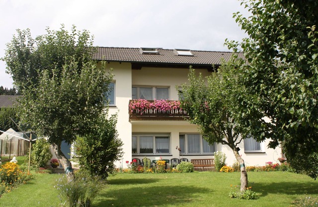 Apartment 'Ferienwohnung Triska' with Shared Garden and Wi-Fi