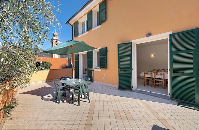 Apartment 'Ferla La Taggiasca' with Mountain View & Terrace