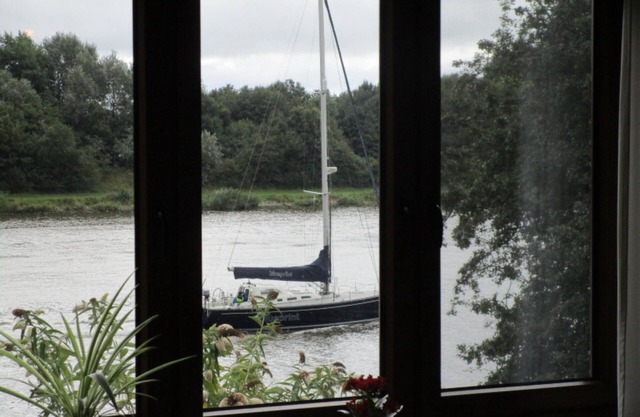 Apartment 'Fewo 2' with Lake View, Private Garden and Wi-Fi