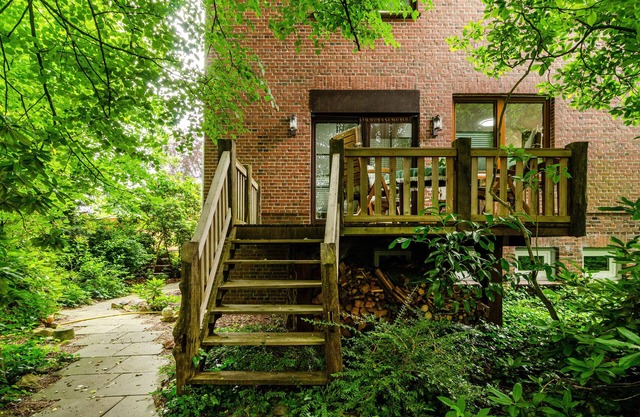 Apartment 'Fewo1 Seelter Ai Saterland' with Shared Garden, Balcony and Wi-Fi