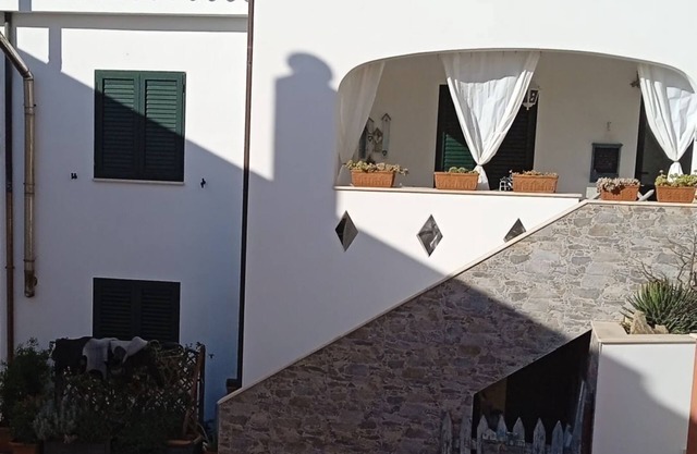 apartment/flat - 2 rooms - 2/4 persons