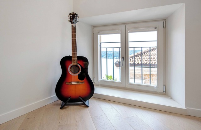 Apartment 'Flat 5' with Lake View, Wi-Fi and Air Conditioning