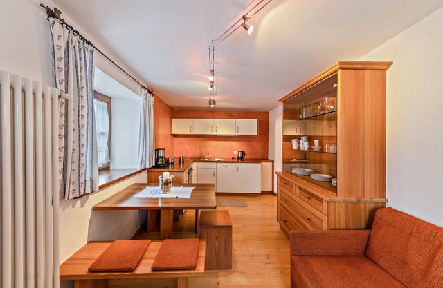 Apartment "Florerhof Ferienwohnung Rose" with Mountain View, Sauna & Garden