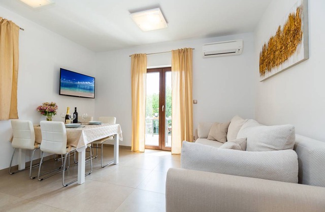 Apartment for 4 persons approx. 45 m² in Poreč, Istria (Istrian Riviera)