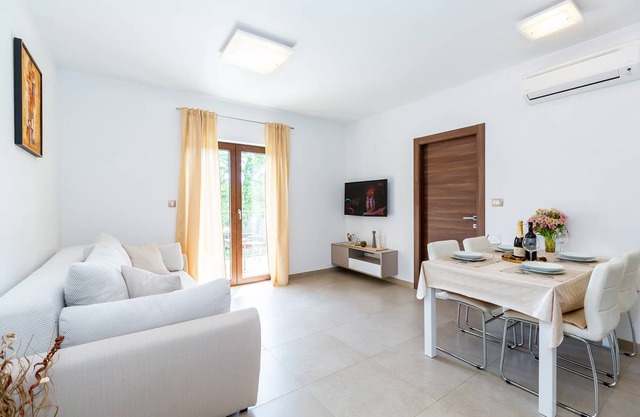 Apartment for 4 persons approx. 45 m² in Poreč, Istria (Istrian Riviera)