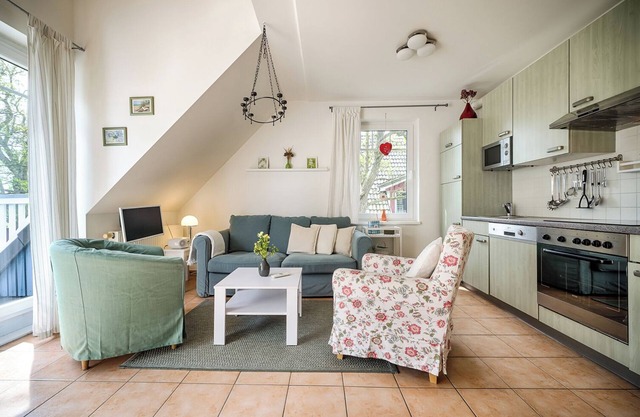 Apartment for 4 people + small child, central, quiet, balcony, sauna, WLAN, bicycle shed, parking lot
