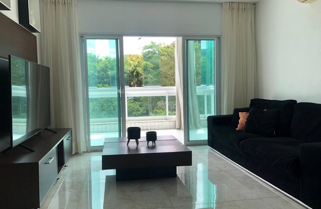 Apartment for up to 6 people for the family 4 minutes from Praia do Forte, in Passagem.