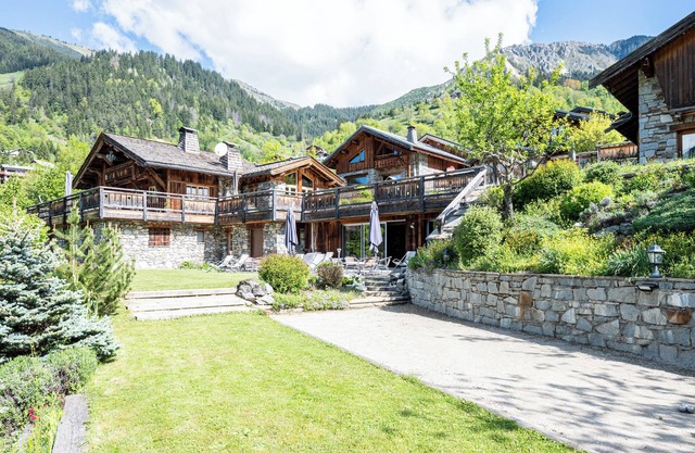 Apartment 'Flocon' with Private Pool and Wi-Fi
