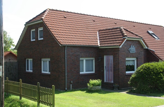 Apartment 'Frisia' with Private Terrace