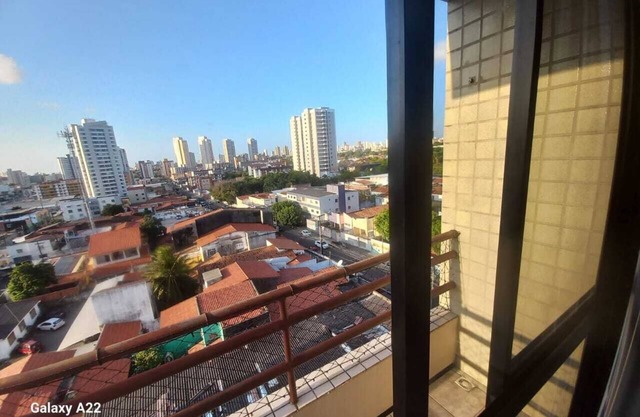 Apartment, furnished, safe, with garage and easy access to everything