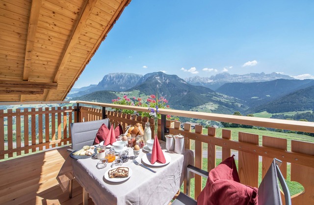 Apartment 'Furnerhof Apt Stearnzauber' with Mountain View, Shared Garden and Wi-Fi