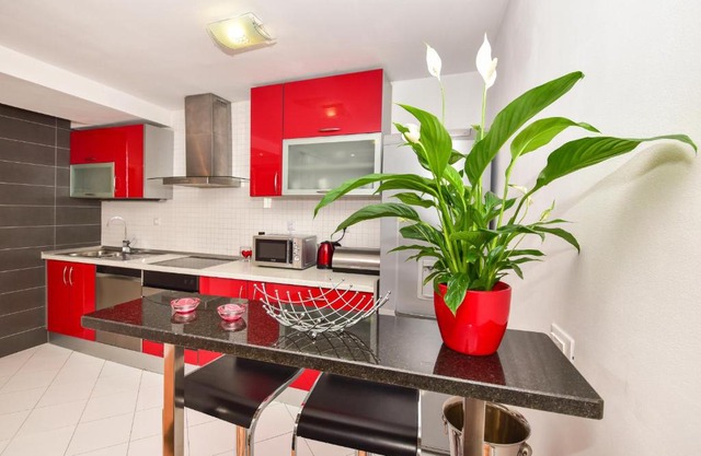 Apartment G.V.