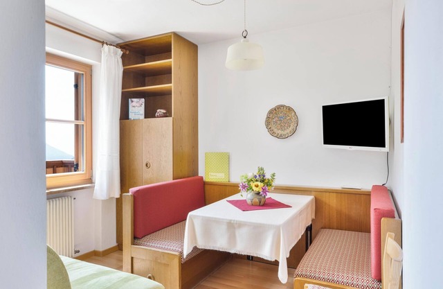 Apartment "Gabrielli Anna" with Mountain View, Wi-Fi, Terrace & Garden