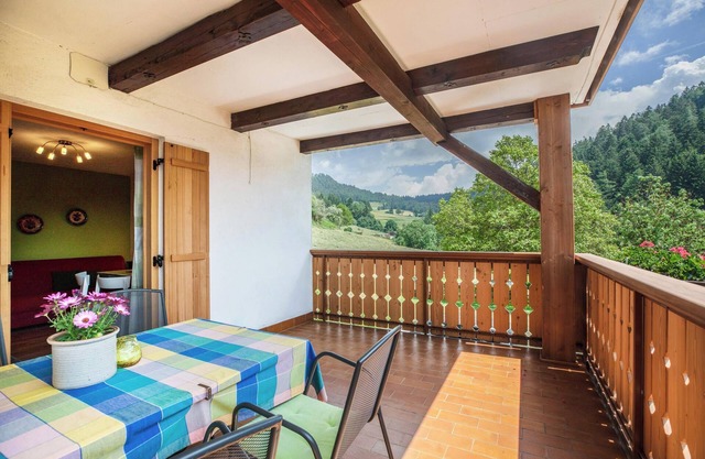 Apartment "Gabrielli Marie" with Mountain View, Wi-Fi, Terrace & Garden