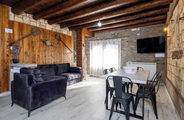 Apartment 'Galamín' with Mountain View, Private Terrace and Wi-Fi