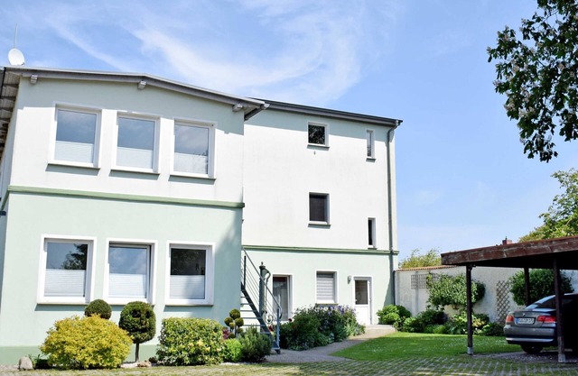 Apartment 'Gartenblick' with Shared Terrace, Private Garden and Wi-Fi