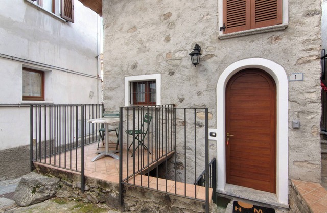 Apartment 'Gera Holiday' with Private Terrace and Wi-Fi
