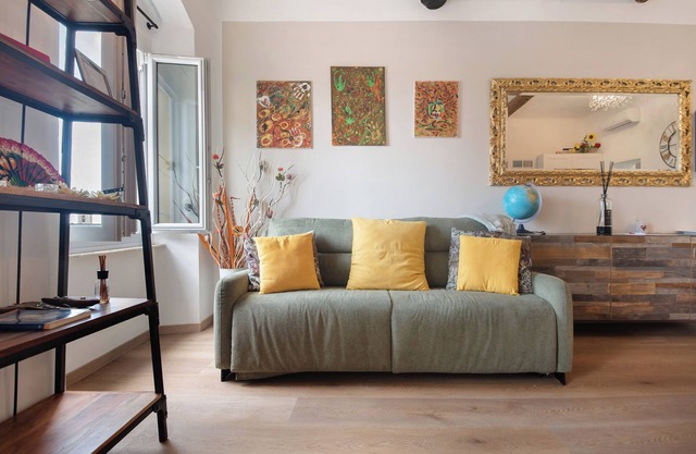 Apartment 'Giada's Retreat' with Sea View, Wi-Fi and Air Conditioning