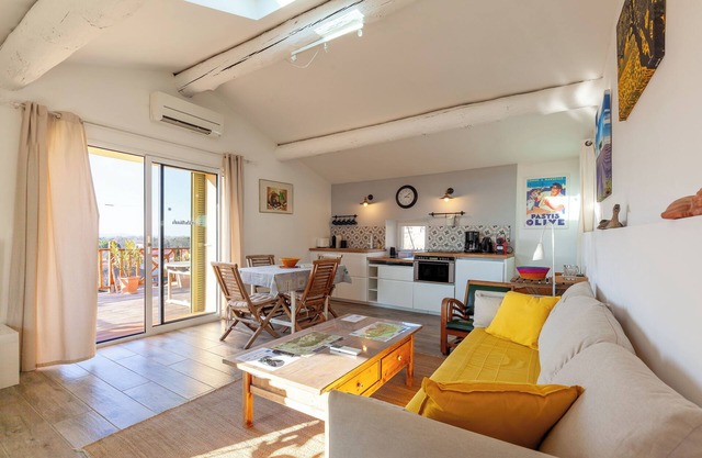 Apartment 'Gîte Durance' with Mountain View, Wi-Fi and Air Conditioning