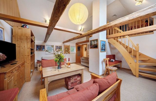 Apartment 'Grünes Haus' with Mountain View, Private Terrace and Wi-Fi
