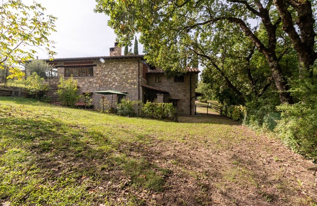 Apartment Grillaia with Mountain View, Pool, Garden & Wi-Fi